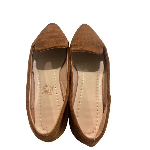 Brown Pointed Toe Slip-On Flats Size 40 - Picture 4 of 5